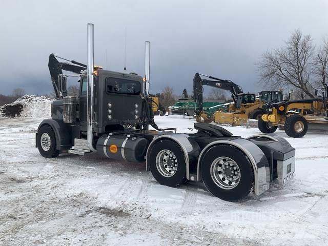 Peterbilt 388 Trekkers