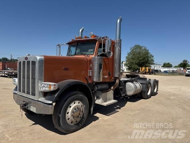 Peterbilt 388 Trekkers