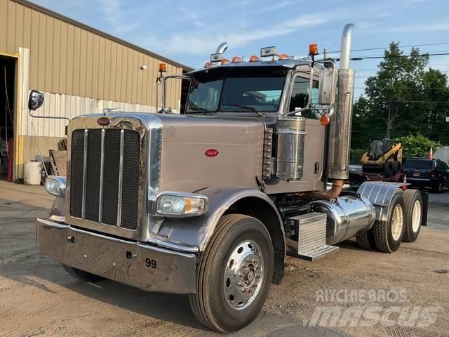 Peterbilt 388 Trekkers
