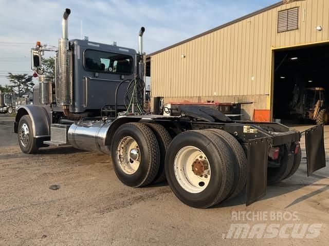 Peterbilt 388 Trekkers