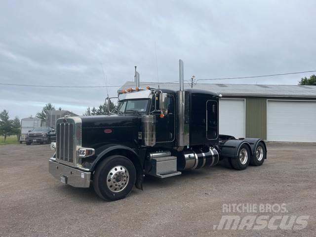 Peterbilt 388 Trekkers