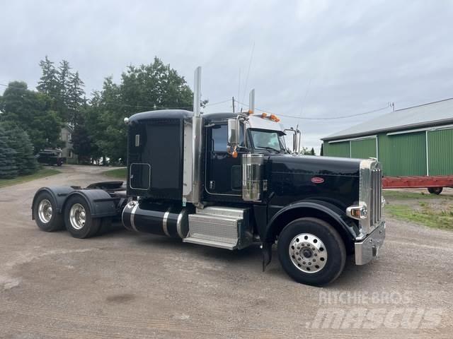 Peterbilt 388 Trekkers