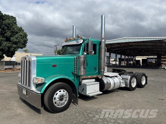Peterbilt 388 Trekkers