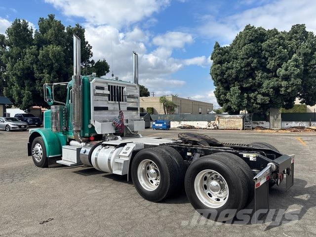 Peterbilt 388 Trekkers