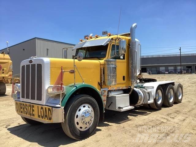 Peterbilt 389 Trekkers