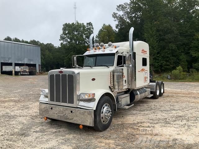 Peterbilt 389 Trekkers