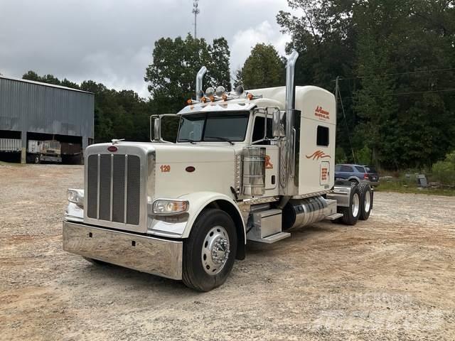 Peterbilt 389 Trekkers