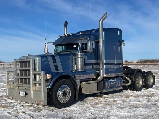 Peterbilt 389 Trekkers