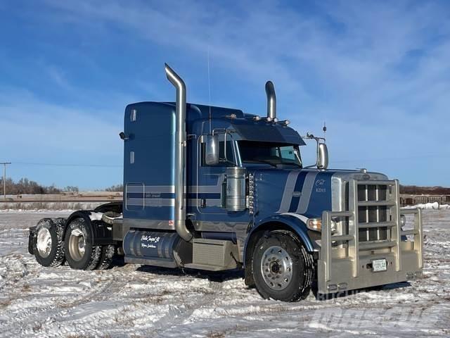 Peterbilt 389 Trekkers