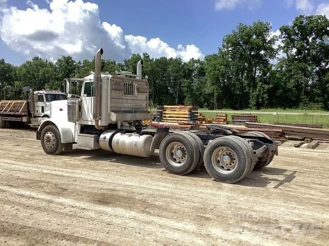 Peterbilt 389 Trekkers