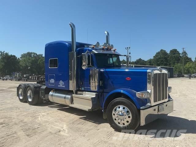 Peterbilt 389 Trekkers