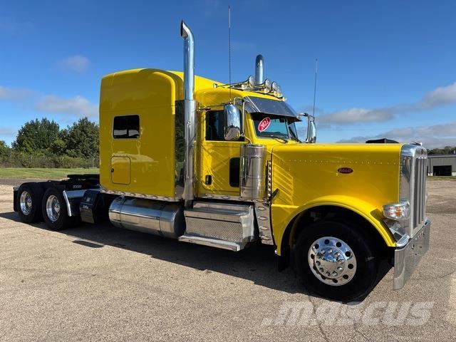 Peterbilt 389 Trekkers