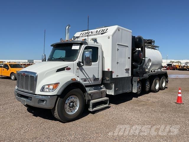 Peterbilt 548 Rupsgraafmachines