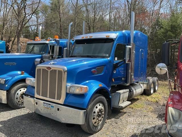 Peterbilt 567 Trekkers