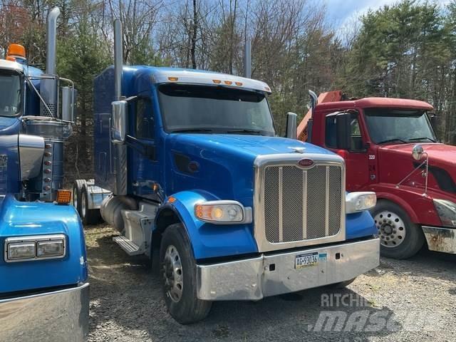 Peterbilt 567 Trekkers