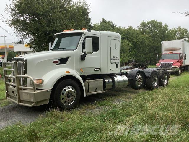 Peterbilt 567 Trekkers