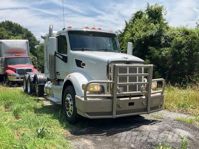 Peterbilt 567 Trekkers
