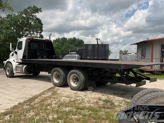Peterbilt 567 Sleepwagens
