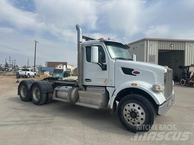 Peterbilt 567 Trekkers