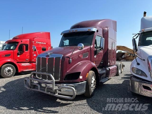Peterbilt 579 Trekkers