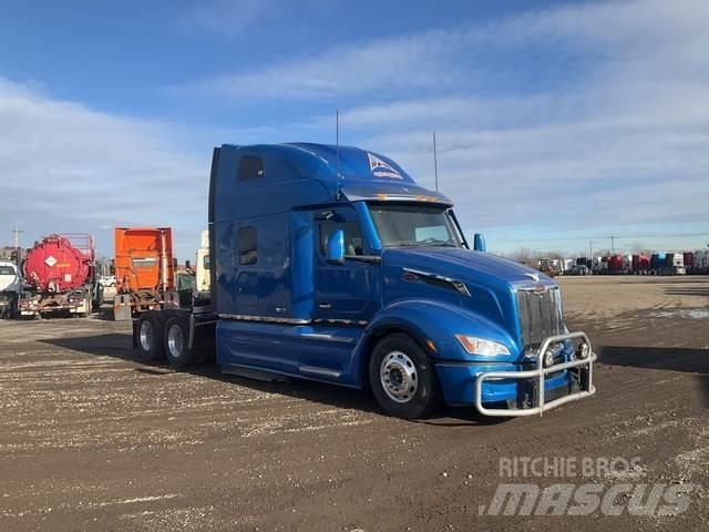 Peterbilt 579 Trekkers