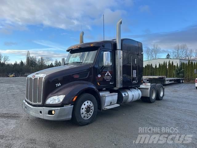 Peterbilt 579 Trekkers