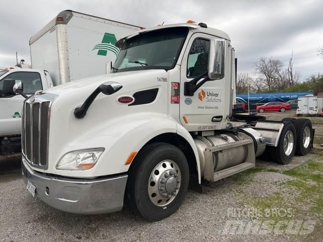 Peterbilt 579 Trekkers