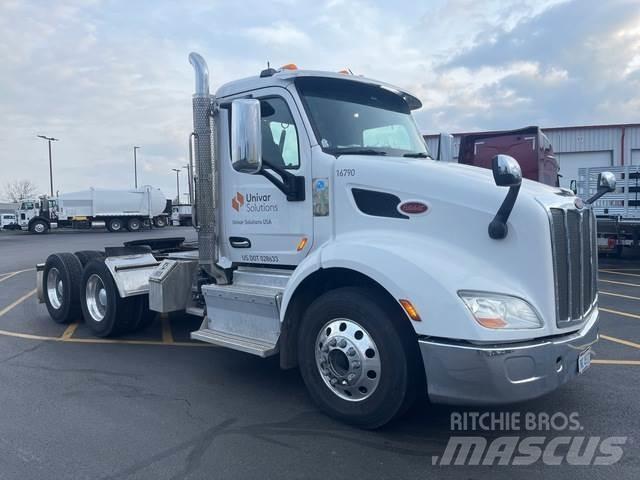 Peterbilt 579 Trekkers