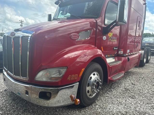 Peterbilt 579 Trekkers