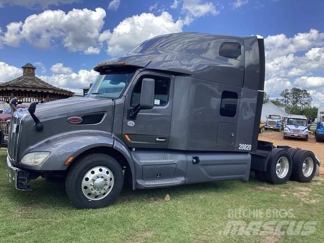Peterbilt 579 Trekkers