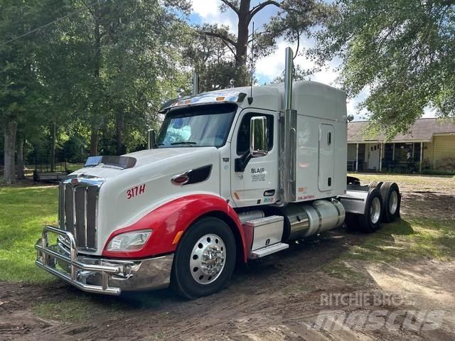 Peterbilt 579 Trekkers