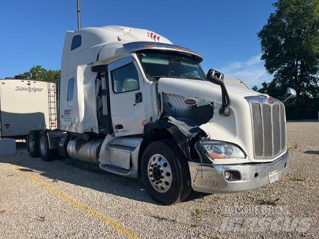 Peterbilt 579 Trekkers
