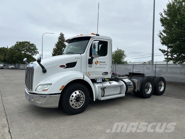 Peterbilt 579 Trekkers