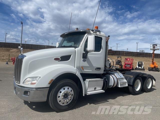 Peterbilt 579 Trekkers