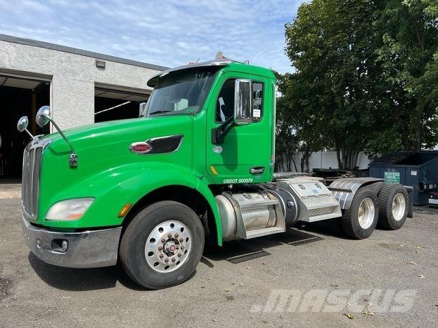 Peterbilt 579 Trekkers