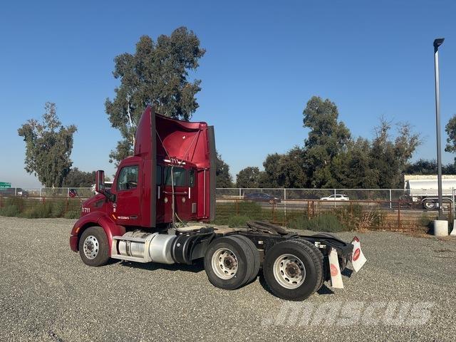 Peterbilt 579 Trekkers