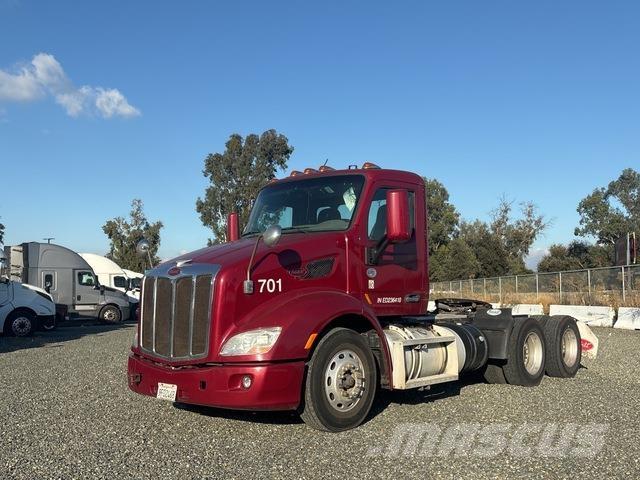Peterbilt 579 Trekkers