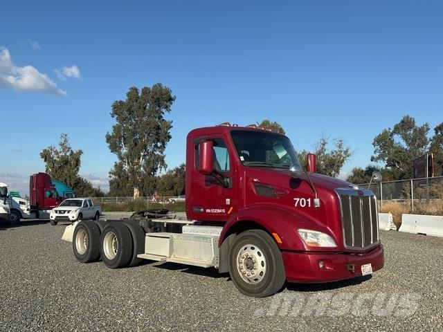 Peterbilt 579 Trekkers