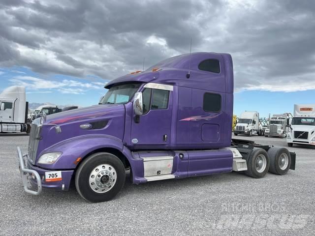 Peterbilt 587 Trekkers