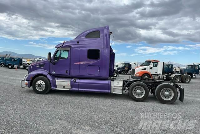 Peterbilt 587 Trekkers