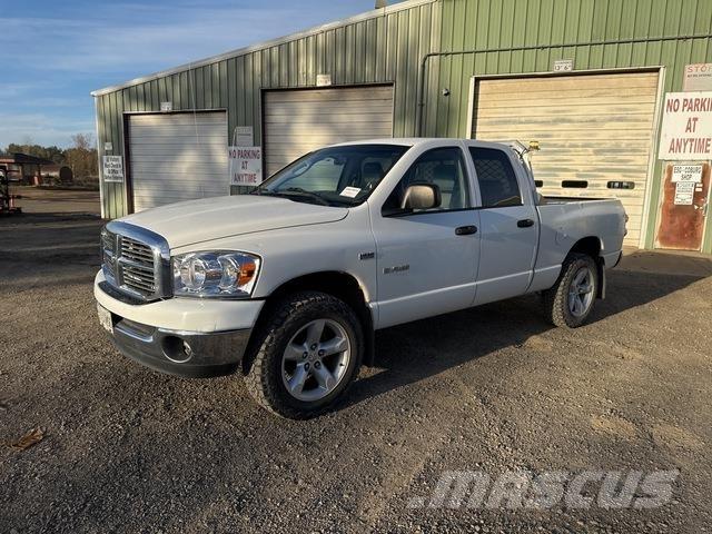 RAM 1500 Bestelwagens met open laadbak
