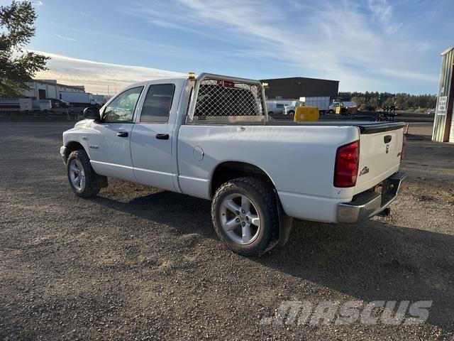 RAM 1500 Bestelwagens met open laadbak