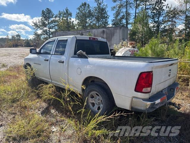 RAM 1500 Bestelwagens met open laadbak
