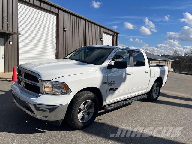 RAM 1500 Bestelwagens met open laadbak