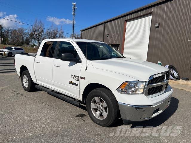 RAM 1500 Bestelwagens met open laadbak