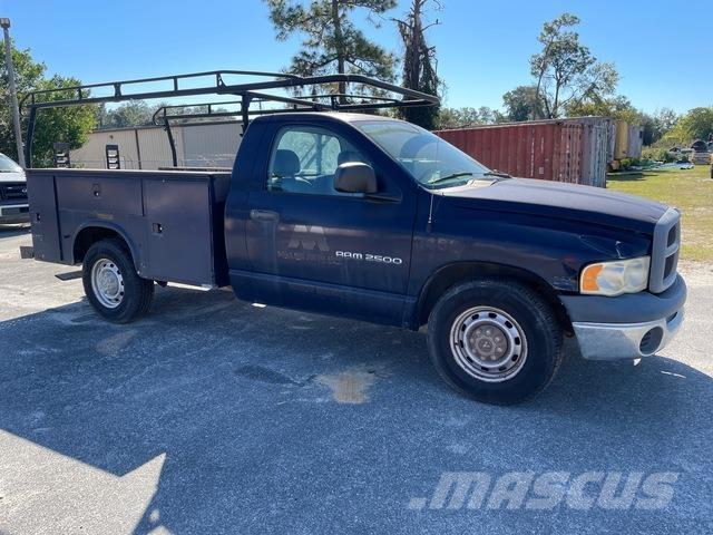 RAM 2500 Bestelwagens met open laadbak