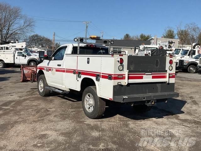 RAM 3500 Bestelwagens met open laadbak