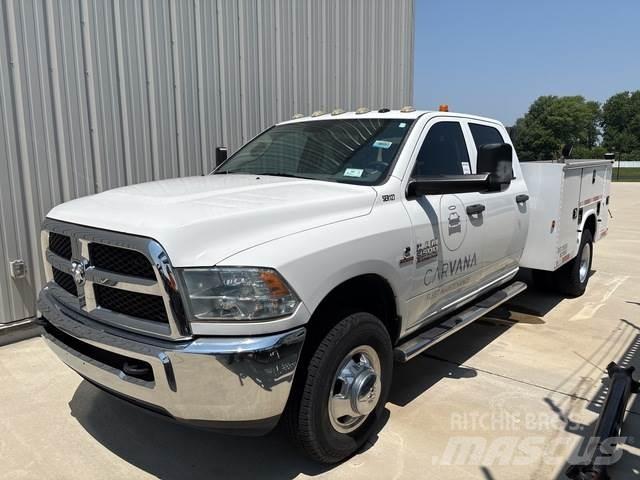 RAM 3500 Bestelwagens met open laadbak