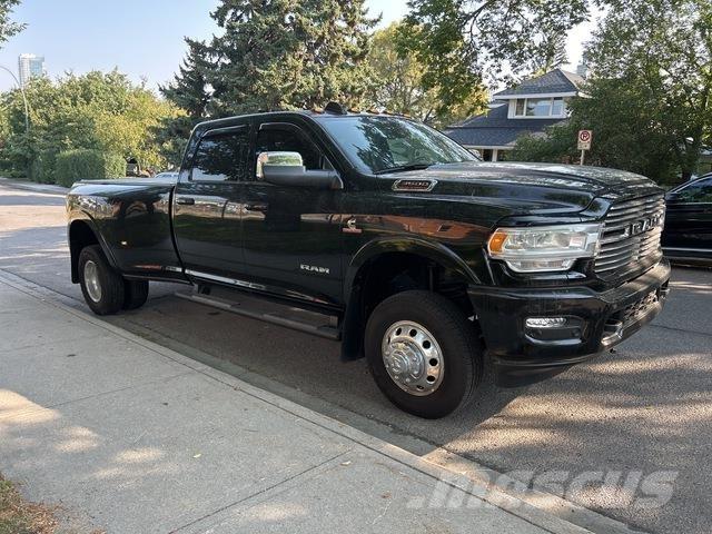 RAM 3500 Bestelwagens met open laadbak