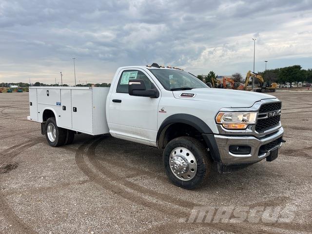 RAM 4500 Bestelwagens met open laadbak